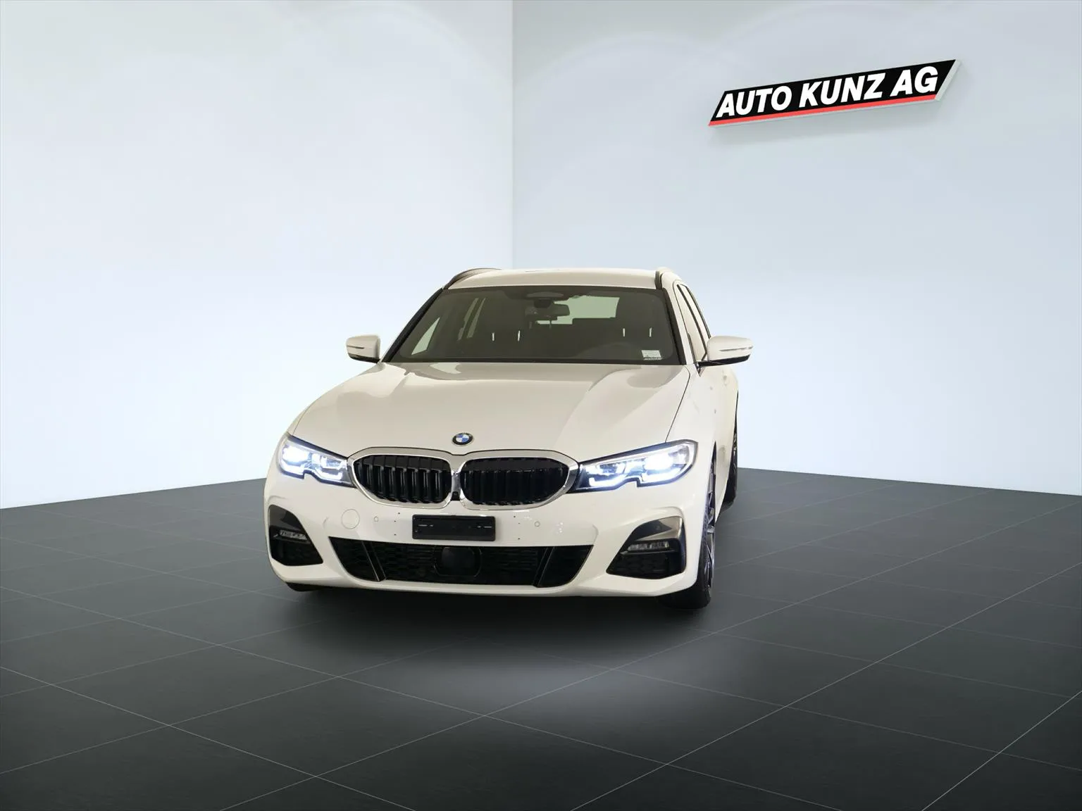 BMW 330d xDriveTouring M Sport xDrive  Image 5